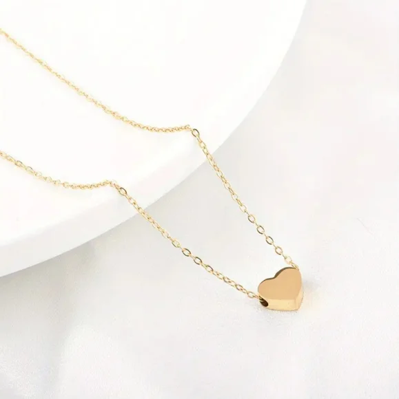 Gold Heart Pendant Necklace - Picture 5 of 5